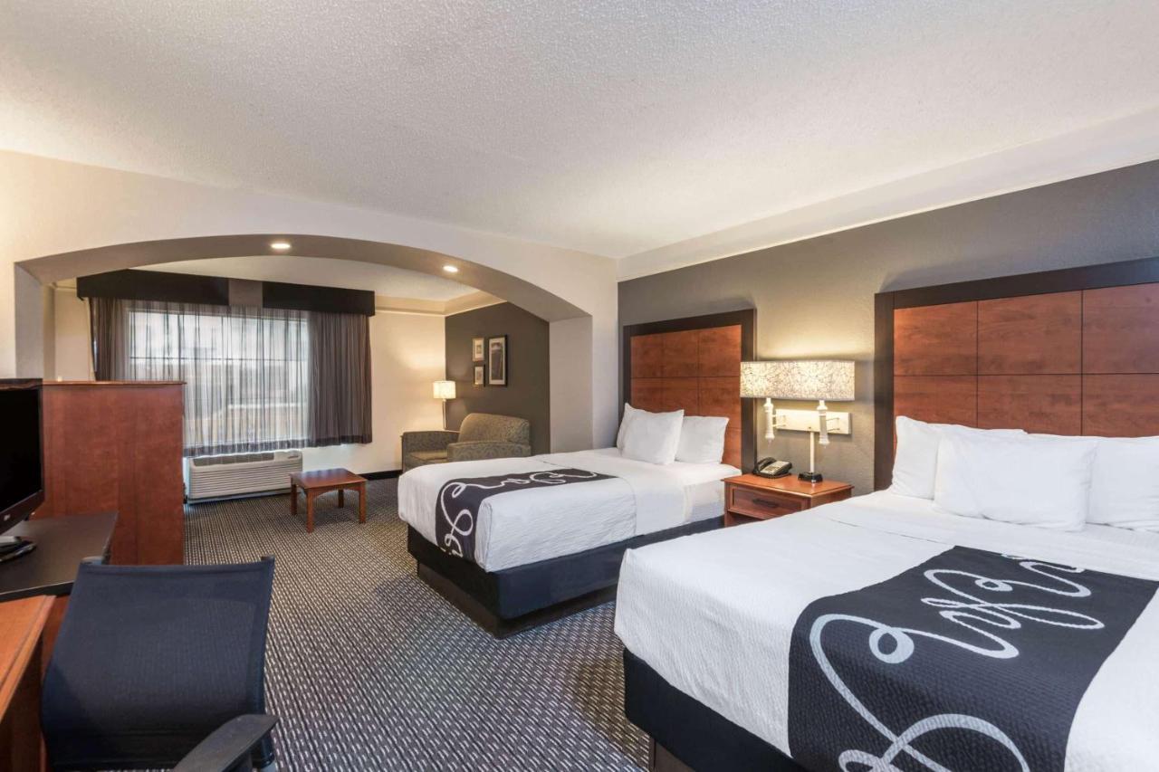 La Quinta Inn & Suites By Wyndham San Antonio Riverwalk Екстериор снимка