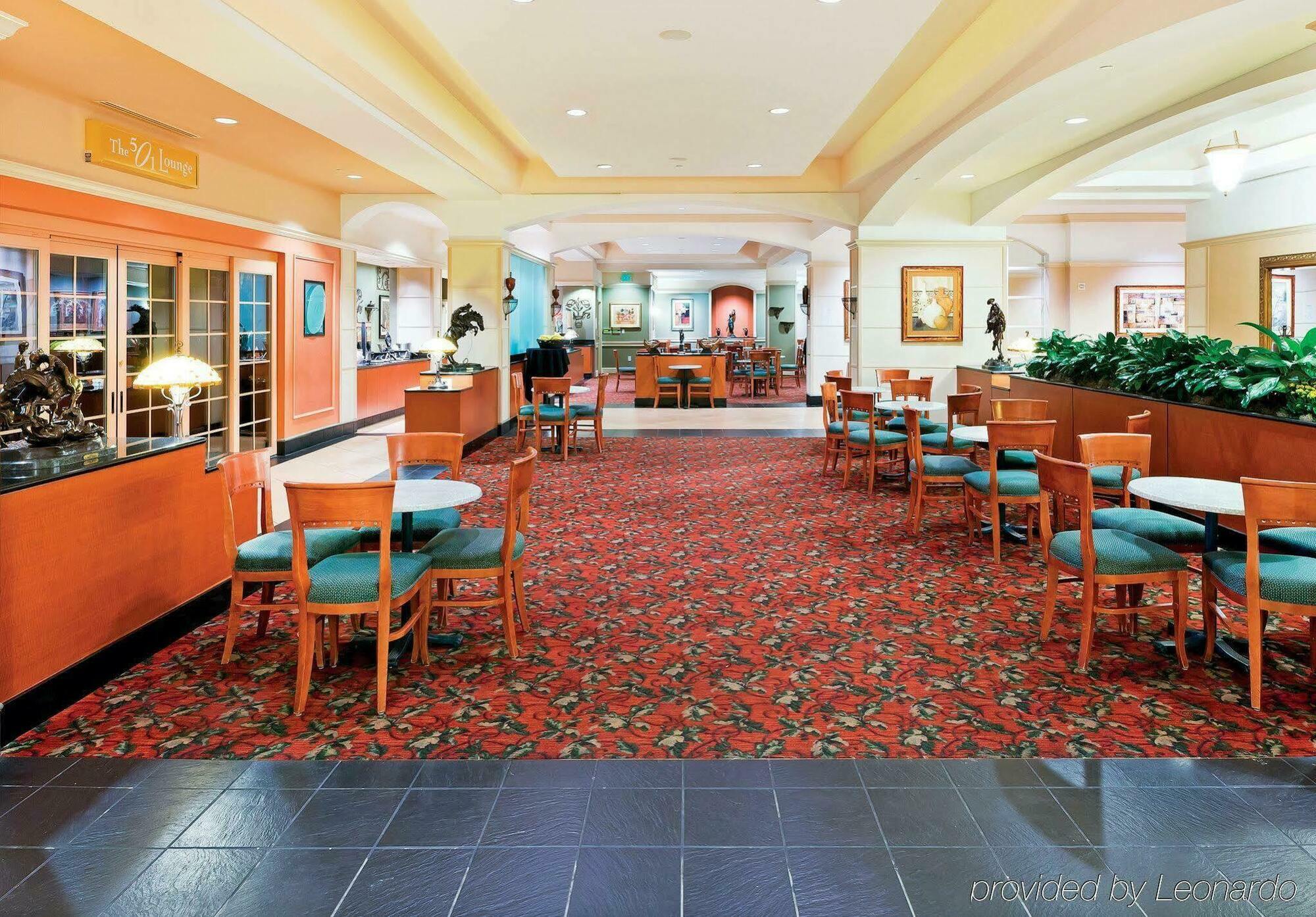 La Quinta Inn & Suites By Wyndham San Antonio Riverwalk Екстериор снимка